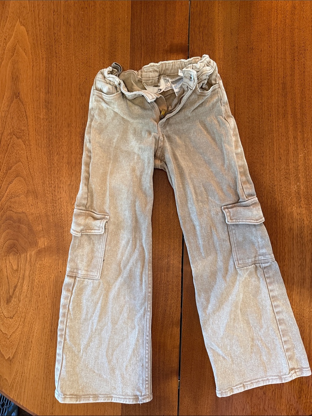 Kids Cargo Jeans in Light Beige - Casual Wide Leg size 6/7